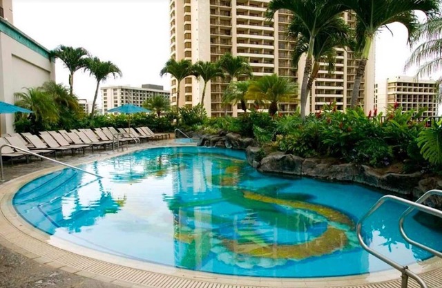 Hilton Hawaiian Village Lagoon Tower, private beachfront resort