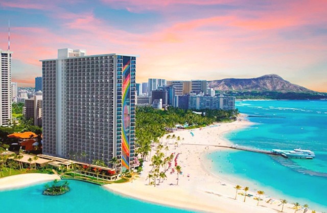 Hilton Hawaiian Village - Many Dates Available!