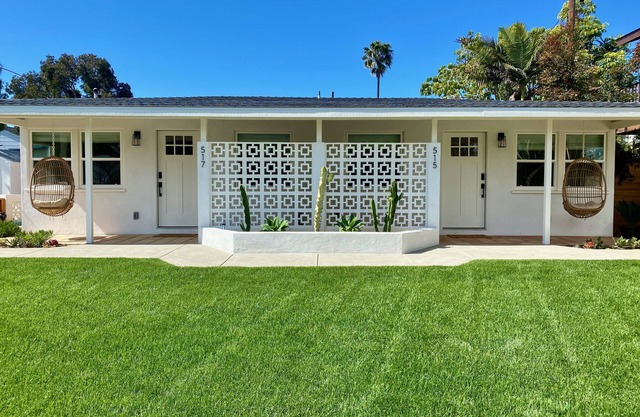 Hip 'South Jetty Bungalow' - Yard w/Hot Tub, Fire Pit + A/C + Washer/Dryer