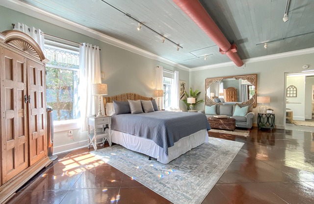 Historic Carriage House in Charming Apalachicola