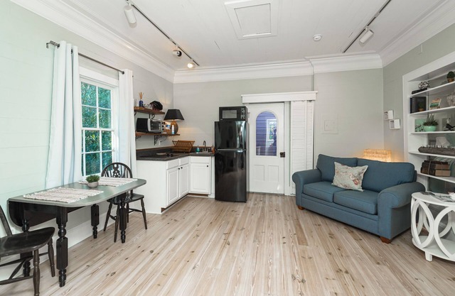 Historic Cottage in the Heart of Apalachicola