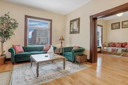 Historic Elegance Retreat - Columbus Downtown