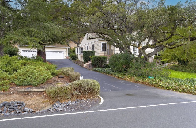 Historic Farm House | Petaluma