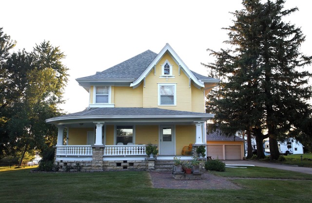 Historic farmhouse on an acreage in Marion