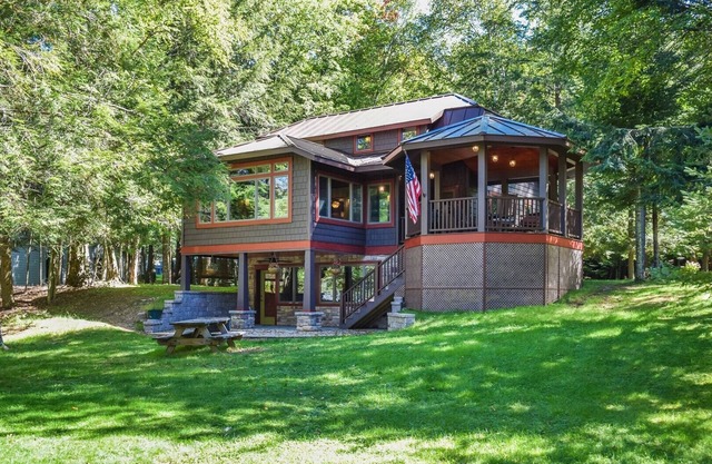 Historic Highland Cottage - 4th Lake