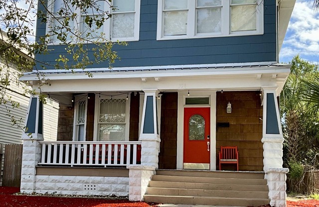 Historic Home with Vintage Charm in Springfield
