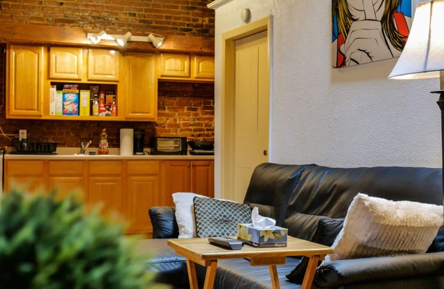 ✍Historic Loft Suite @ Downtown Albany