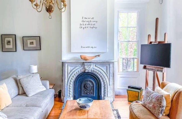 Historic Melville Mansion Near Ferry – 3BR/3.5BA