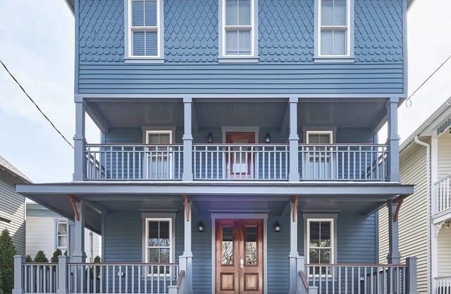 Historic Shore Home w/Modern Coastal Interiors. 5 min walk to beach!