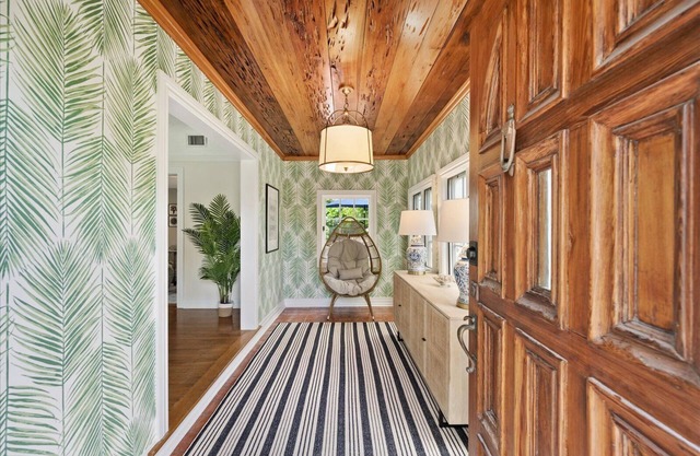 Historic Spanish Mediterranean Compound with 5 Bedrooms & Pool minutes to dwntwn