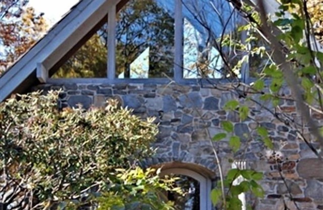 Historic Stone "Chalet Switz" a mile from center of Little Switzerland