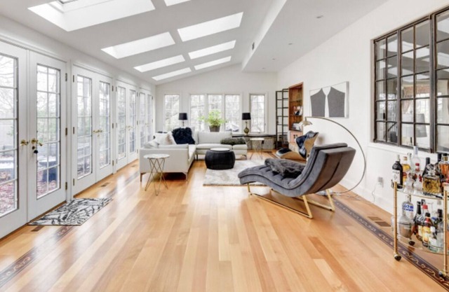 Historic Tudor Six Bedrooms, spacious kitchen, sunroom w Pool and Tennis Access