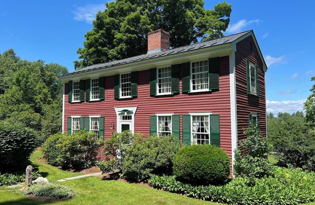 Historic Year-Round Country Retreat: 3-day minimum