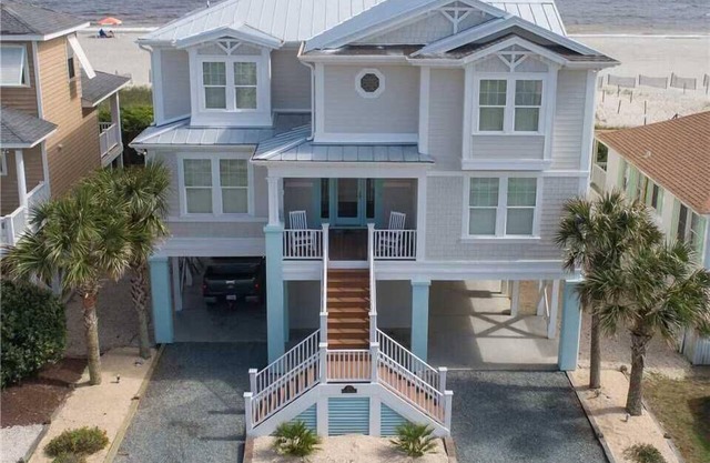 Hobbs Realty - Oceanfront Luxury Home with Private Heated Pool and Elevator
