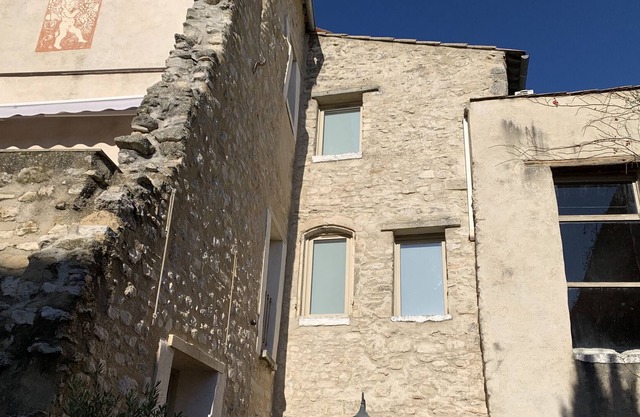 Holiday Home "Maison Atypique avec Piscine" with Mountain View, Private Pool & Wi-Fi