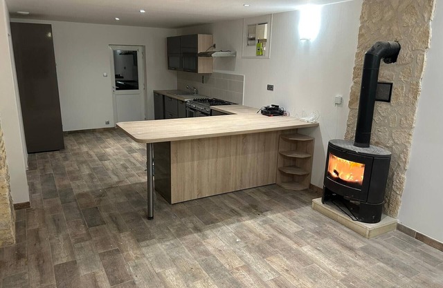 Holiday Home 'Gite Les Garnes 4 Personnes' with Private Terrace, Private Garden and Wi-Fi