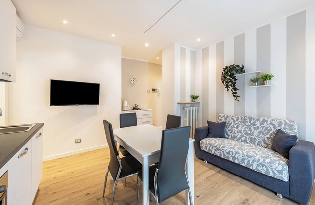 Holiday Apartment 'New Casa Ilaria' near Center with Garden & Wi-Fi
