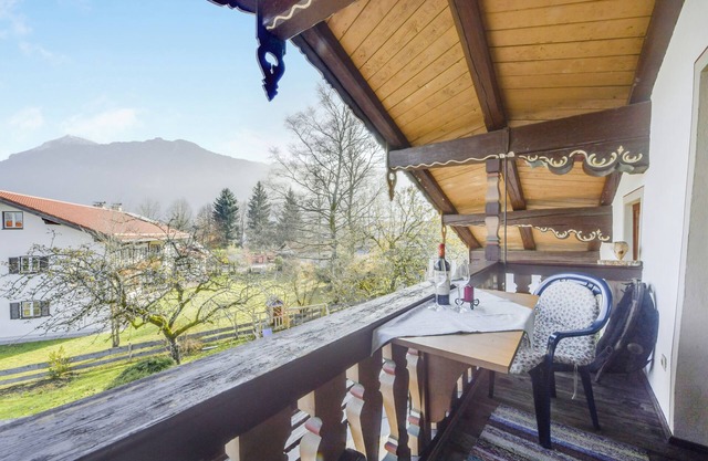 Holiday Apartment "Beim Kreuzfelder Zwiesl" with Garden, Balcony & Mountain View