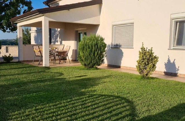 Holiday apartment Buje for 1 - 4 persons with 2 bedrooms - Holiday house