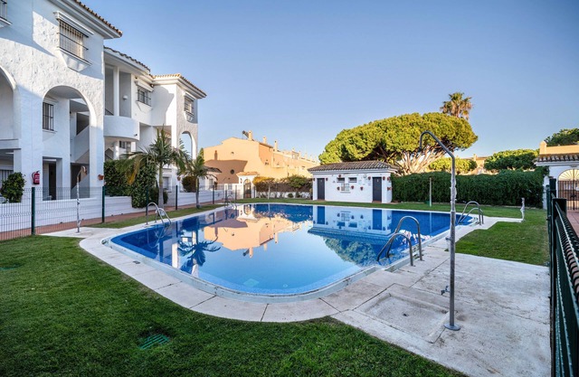 Holiday Apartment "Casa Amparo Sancti Petri" with Shared Pool, Private Terrace & Wi-Fi