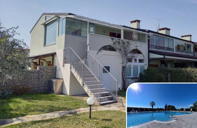 Holiday apartment Colà for 1 - 7 persons with 3 bedrooms - Holiday apartment
