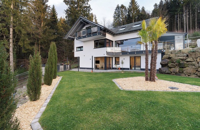 Holiday Apartment 'Relax Oasis' with Mountain View, Private Terrace and Wi-Fi