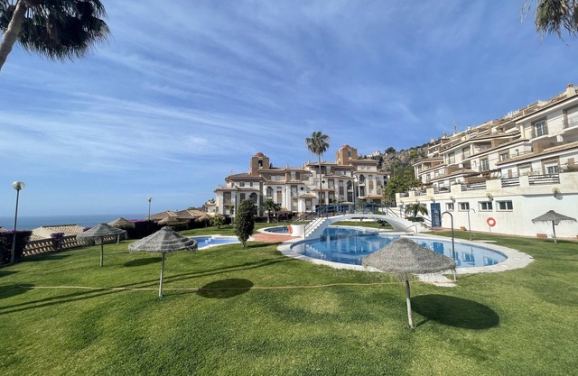 Holiday Apartment "Piso Jardines De Adnania B " near Beach with Shared Pool & Wi-Fi