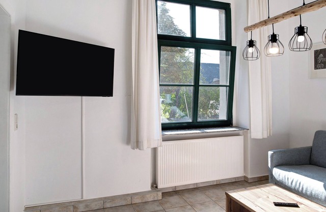 Holiday Apartment 'FeWo E1' with Shared Garden and Wi-Fi