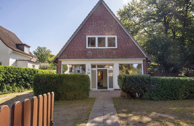 Holiday Apartment 'Gp Urban Stay' with Private Terrace, Private Garden and Wi-Fi