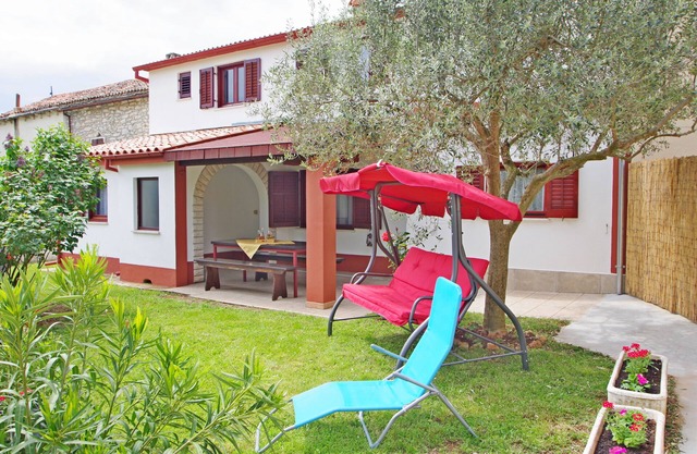 Holiday apartment in village Dobrani