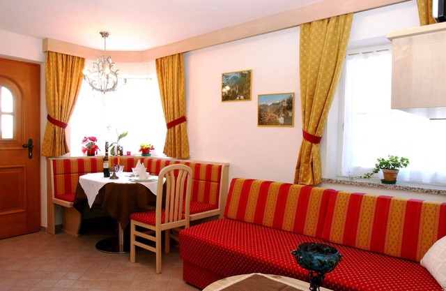 Holiday apartment Sankt Ulrich (Ortisei di Val Gardena) for 1 - 3 persons with 1 bedroom - Holiday a