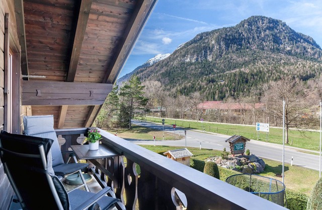 Holiday Apartment "Lisa Suitner" with Mountain View, Balcony & Wi-Fi