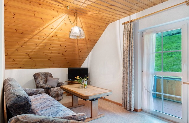 Holiday Apartment with Mountain View 2 with Balcony and Wi-Fi