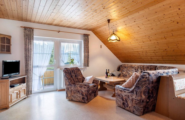 Holiday Apartment with Mountain View 1 with Balcony and Wi-Fi