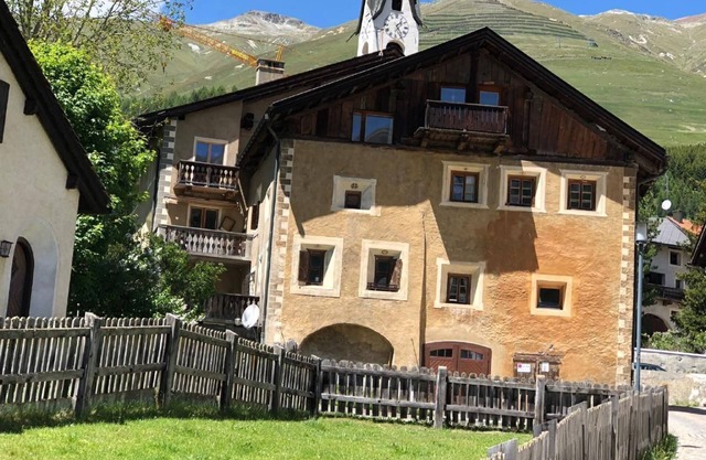 Holiday apartment Zuoz for 1 - 4 persons with 2 bedrooms - Holiday apartment in one or multi-family