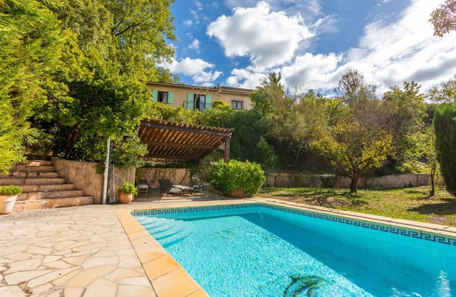 Holiday Home 'Esterel' with Mountain View, Wi-Fi and Air Conditioning