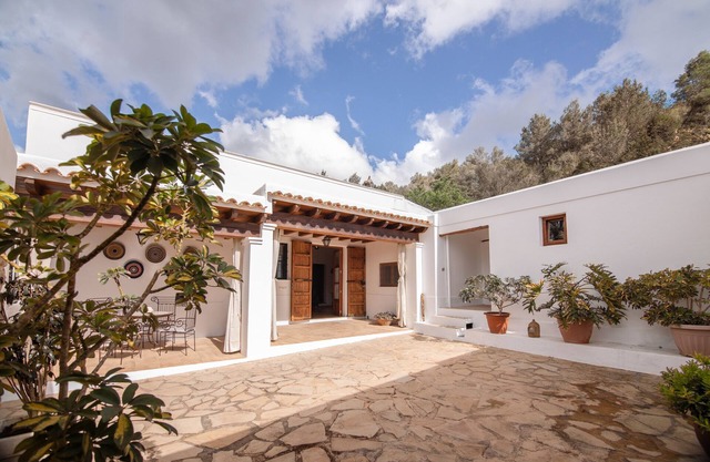 Holiday Home 'Can Rotes' with Mountain View, Wi-Fi and Air Conditioning