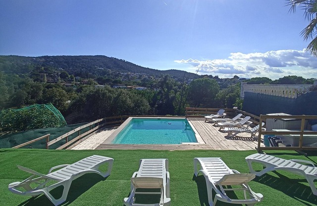 Holiday Home 'Vila Maria - Entre Mar Y Montaña' with Private Pool and Wi-Fi