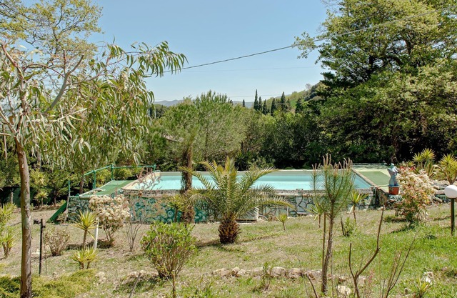 Holiday Home 'Vacanza nel bosco' with Shared Pool & Shared Garden