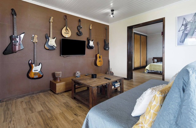 Holiday Home 'Alojamento Do Rosário' with Sea View, Private Terrace and Wi-Fi