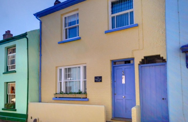 Holiday Home Apple Tree Cottage by Interhome
