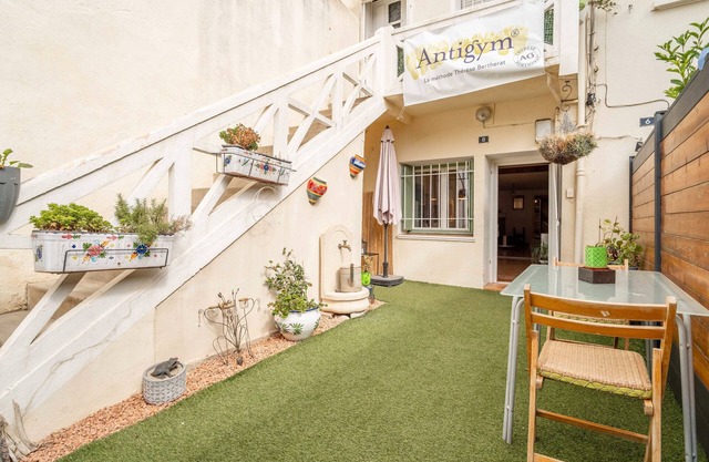 Holiday Home 'Aux Portes De L'Aude' with Sea View, Private Terrace and Wi-Fi