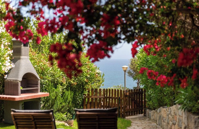 Holiday Home 'Bougainville' with Sea View, Private Terrace and Wi-Fi