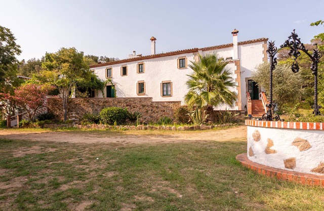 Holiday Home 'Can Garriga, Casa Principal' with Mountain View, Private Terrace and Wi-Fi