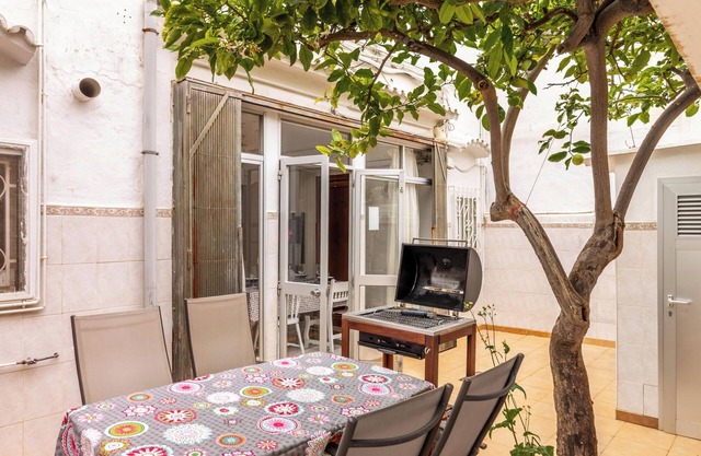 Holiday Home 'Cas Llimoner' close to the Sea with Terrace & Wi-Fi
