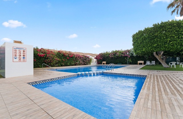 Holiday Home 'casa en la playa con piscina y terraza MAX'