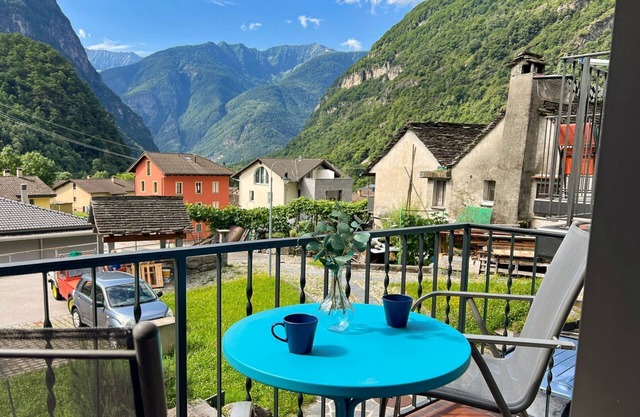 Holiday home "Casa Nati" with a view of the Maggia Valley