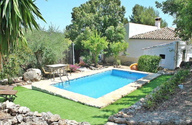 Holiday Home Casa Romántica with Mountain View, Pool & Wi-Fi