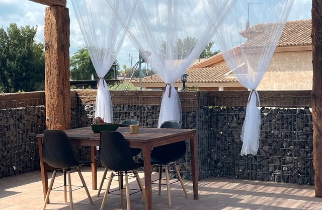 Holiday Home Casa rural Maño with Shared Pool and Garden