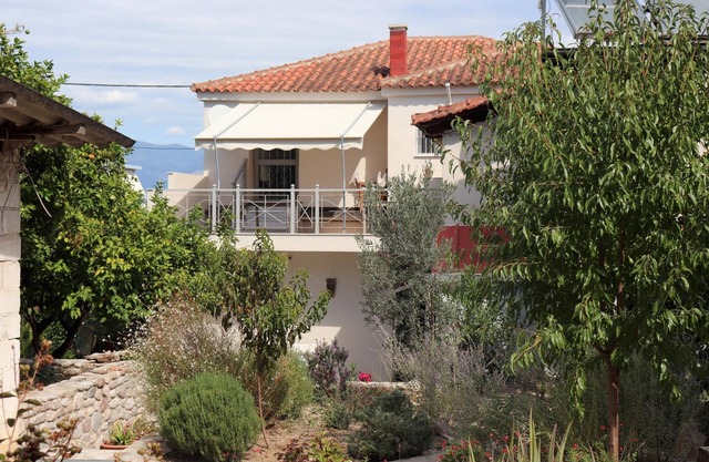 Holiday home close to the beach, walking distance to the center of the village w